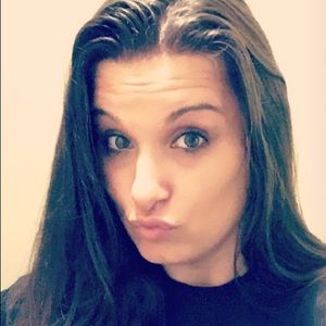 Meet your Posher, Chrissy